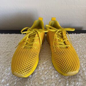 NOBULL Mesh Runner Men's Sneaker - Size 10.5